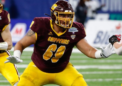 Bucs sign offensive lineman Luke Goedeke to rookie contract